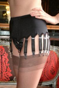 Fantasygirl 14 strap suspender belt
