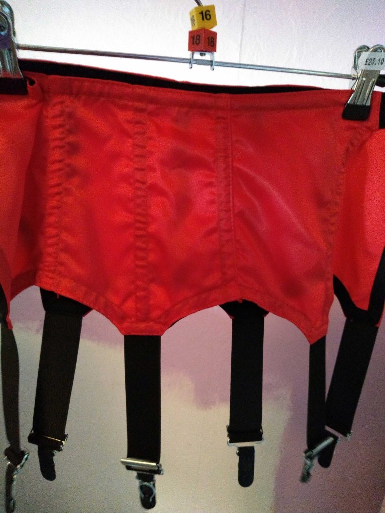 Axfords 6 strap satin suspender belt
